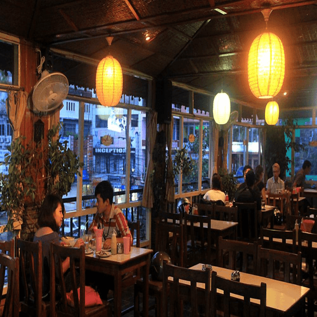 Almonds Cafe & Restaurant